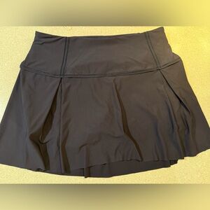 Lululemon Size 10 Navy Blue Skort w/Pockets